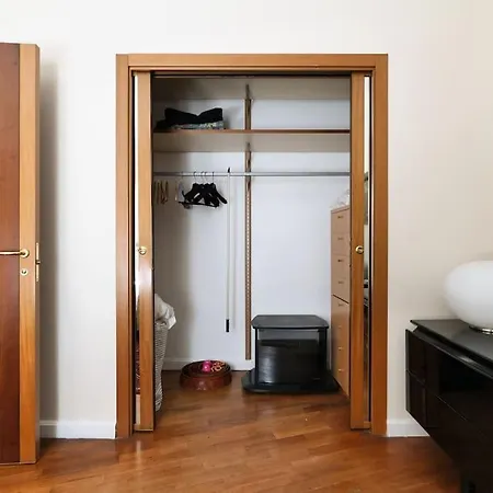Large And Elegant In Missori Duomo Apartamento *