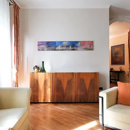 Appartement Large And Elegant In Missori Duomo *